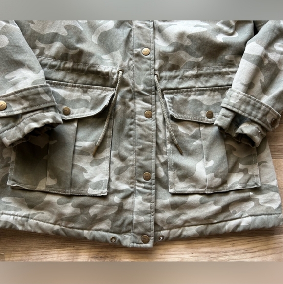 BNCI sherpa coat - Picture 7 of 8